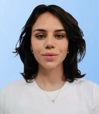 Andrea Corralero v3